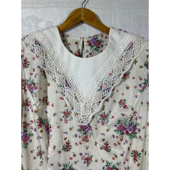 Whirlaway Frocks Vintage Blouse 16WP PETITE Wide Lace Collar Floral Cottage - Picture 5 of 13